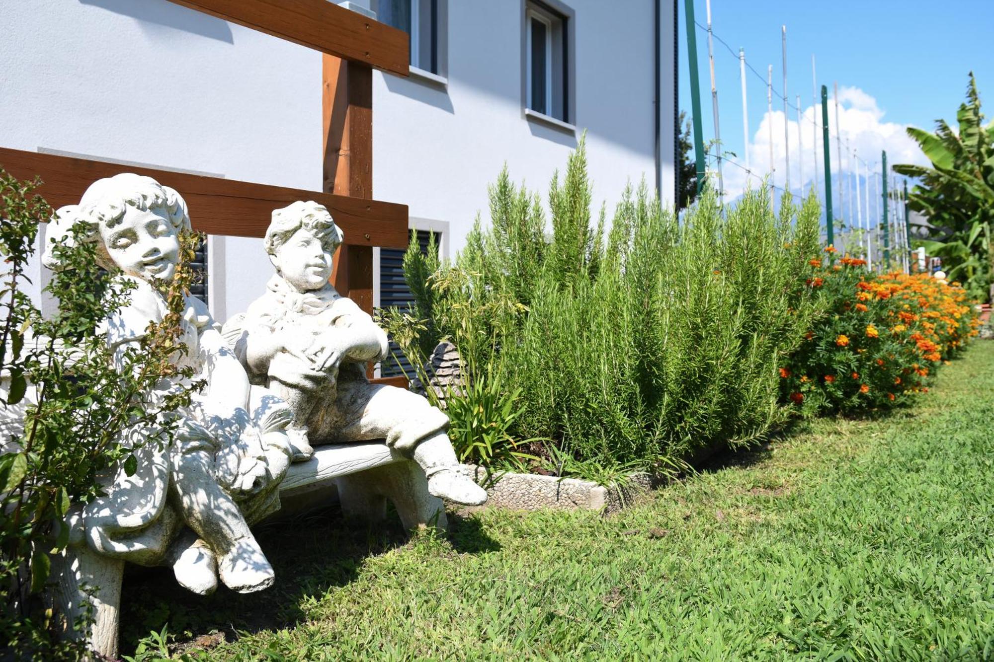 Appartement Il Giardino Dei Ciliegi à Colico Extérieur photo